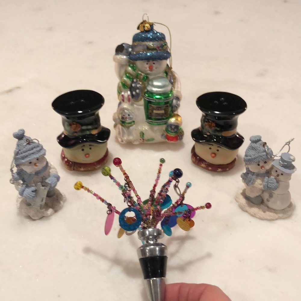 HOLIDAY SNOWMEN/ WINE STOPPER BUNDLE